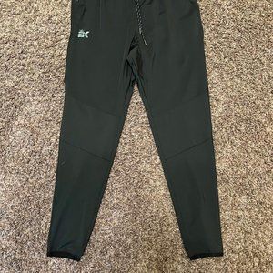 NWOT Men's Lightweight Gym Jogger Pants. XL Black